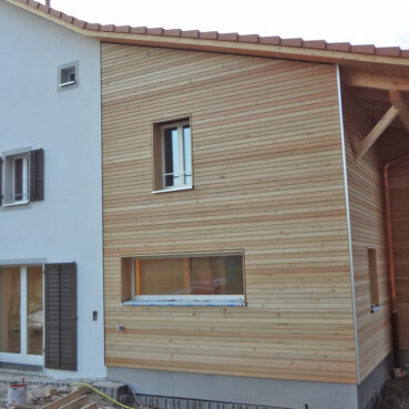 Anbau bzw Fassade aus Holz